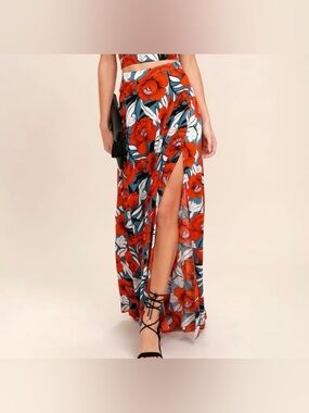 Lulu's Maxi Skirt Floral, New With Tags